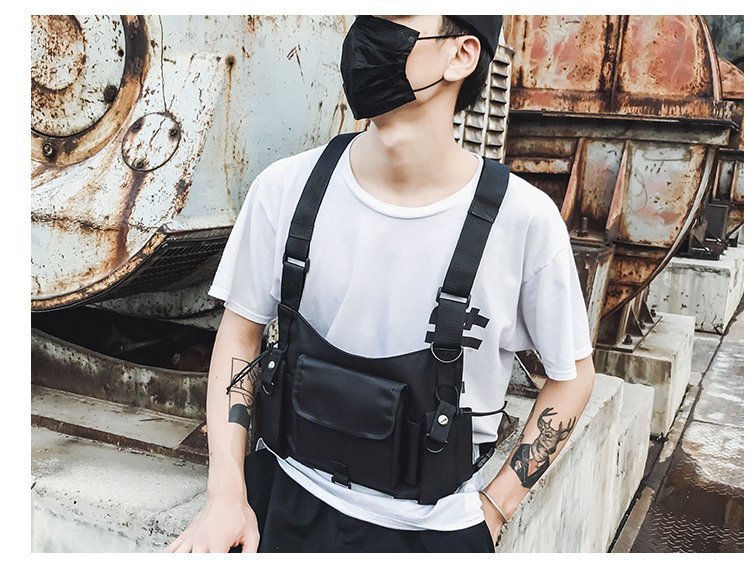 Bröstväska Chest bag 5 Fickor Generic