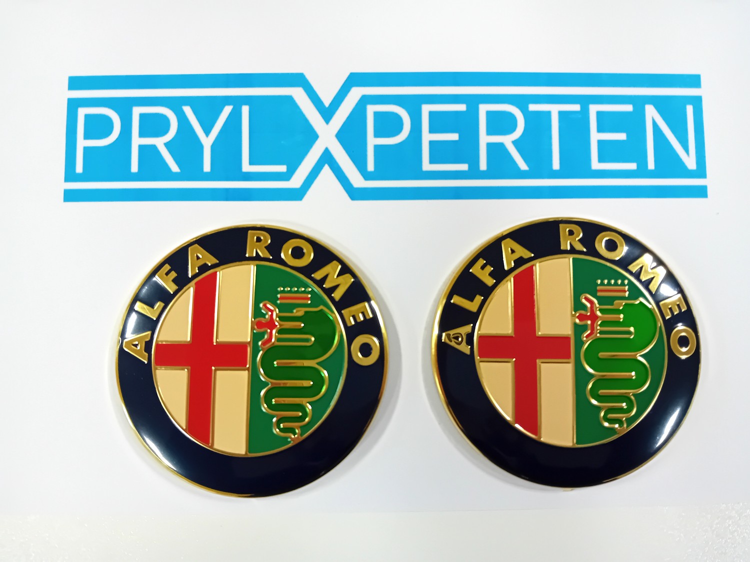 2X Guld 74mm Alfa Romeo Motorhuv Bagagelucka Emblem Generic
